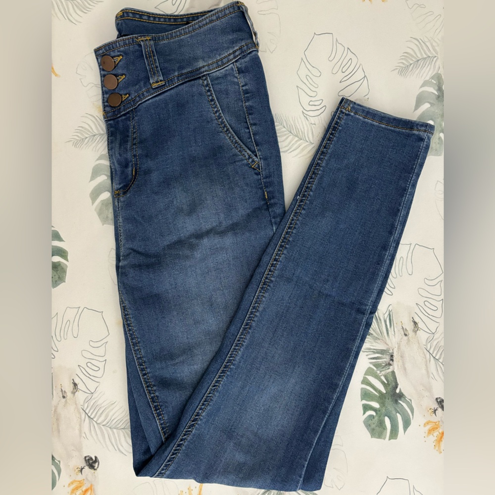 Fashion nova jeans